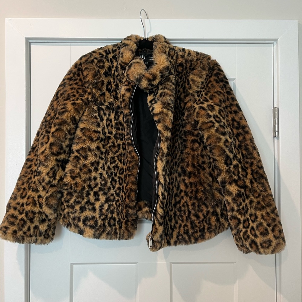 COPY - Leopard Fur Jacket - Picture 4 of 4